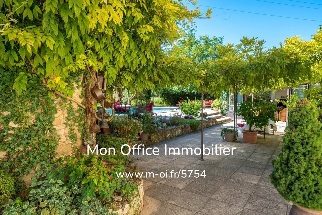 House in Lamanon, Provence-Alpes-Côte d'Azur, France 4 - 16172572