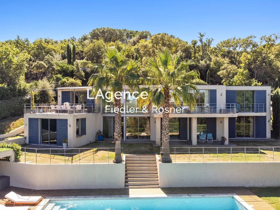 Villa in Ramatuelle, Provence-Alpes-Côte d'Azur, France 3 - 12831117