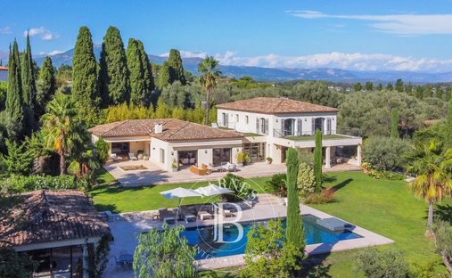 Estate in Valbonne, Provence-Alpes-Côte d'Azur, France 1