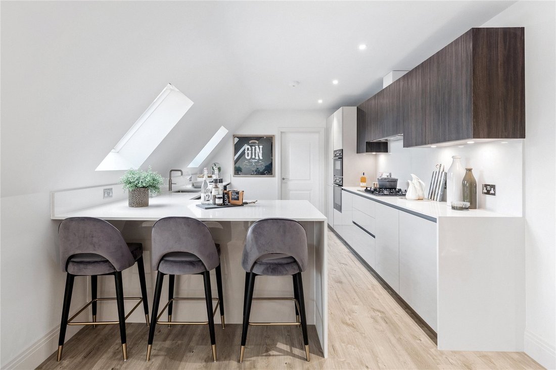 Apartment in Ducks Hill, Hillingdon, England 3 - 16170638
