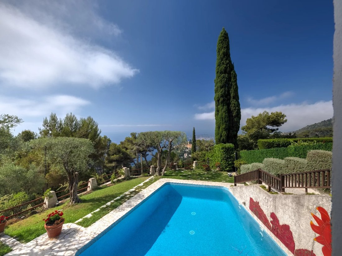 Villa in Èze, Provence-Alpes-Côte d'Azur, France 1 - 16168777