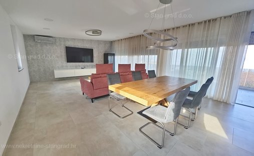 Apartment in Malinska, Primorje-Gorski Kotar County, Croatia 1