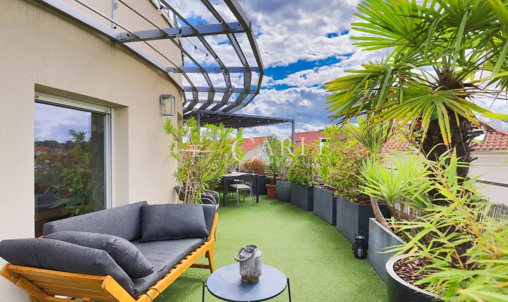 Illustration of Penthouse Apartments With Secure Panic Space