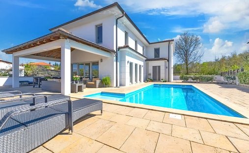 House in Malinska, Primorje-Gorski Kotar County, Croatia 1