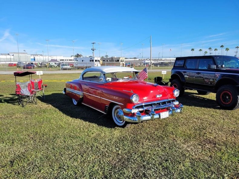 Coupe in Glendale, United States 2 - 16174237