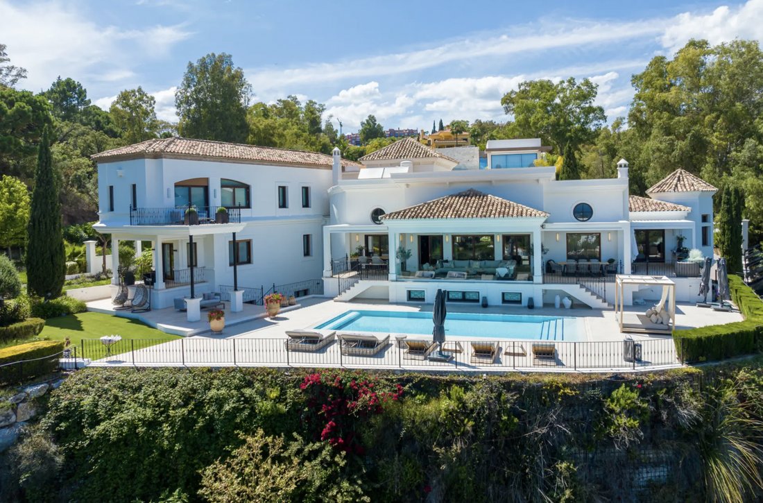 Villa in La Quinta, Benahavis, Andalusia 1 - 16171345