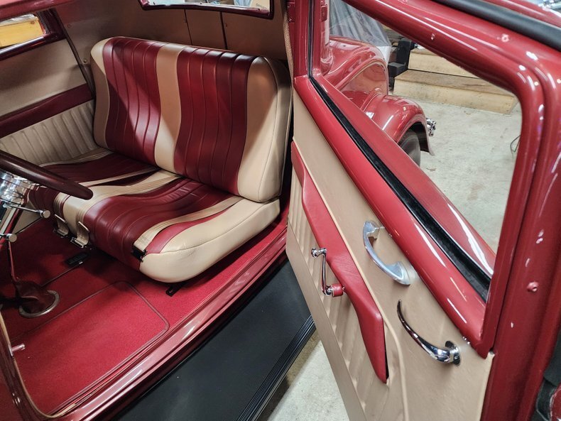 Coupe in Glendale, United States 5 - 16016232
