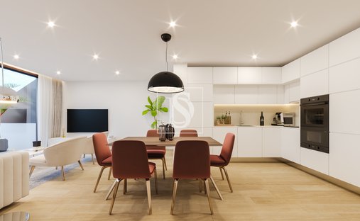 Apartment in Cedofeita, Santo Ildefonso, Se, Miragaia, Sao Nicolau e Vitoria, Porto District, Portugal 1