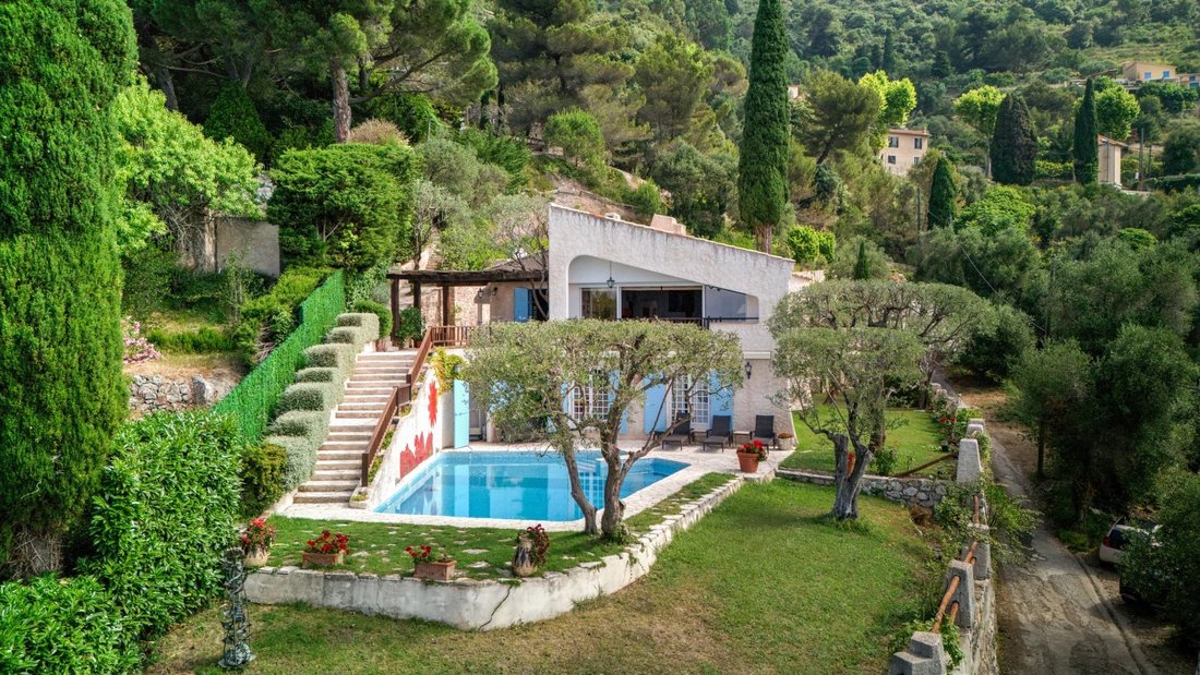 Villa in Èze, Provence-Alpes-Côte d'Azur, France 2 - 16168777