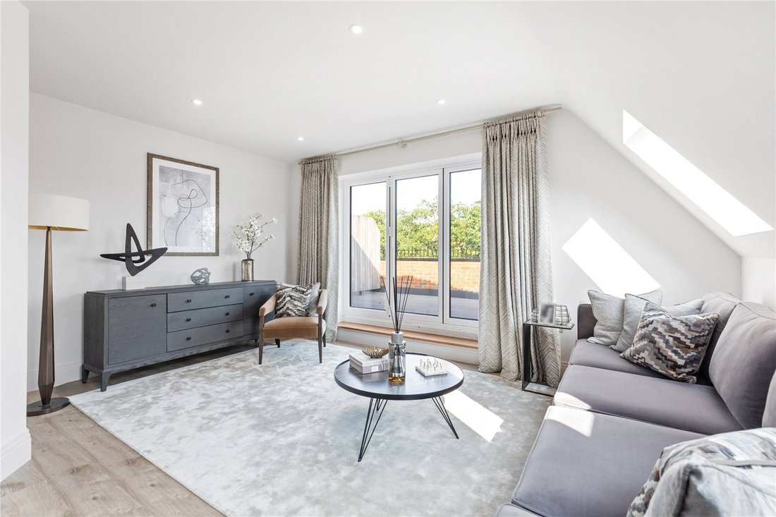 Apartment in Ducks Hill, Hillingdon, England 2 - 16170638