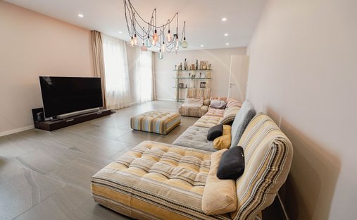 Elegant 19th Century Château Near Saint émilion – Authenticity, Refinement And Exceptional Potential