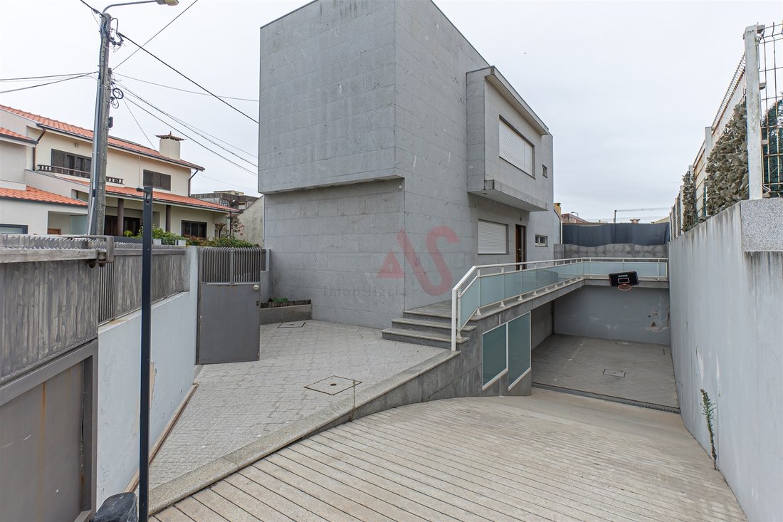 House in Matosinhos e Leca da Palmeira, Porto District, Portugal 2 - 16172510
