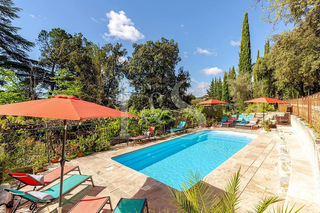 Château des Rêves: A Provençal Sanctuary of Spa & Serenity in Nyons