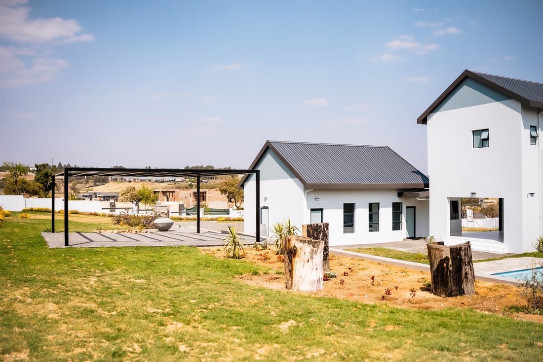 House in Saddlebrook Estate, Gauteng, South Africa 4 - 16172833