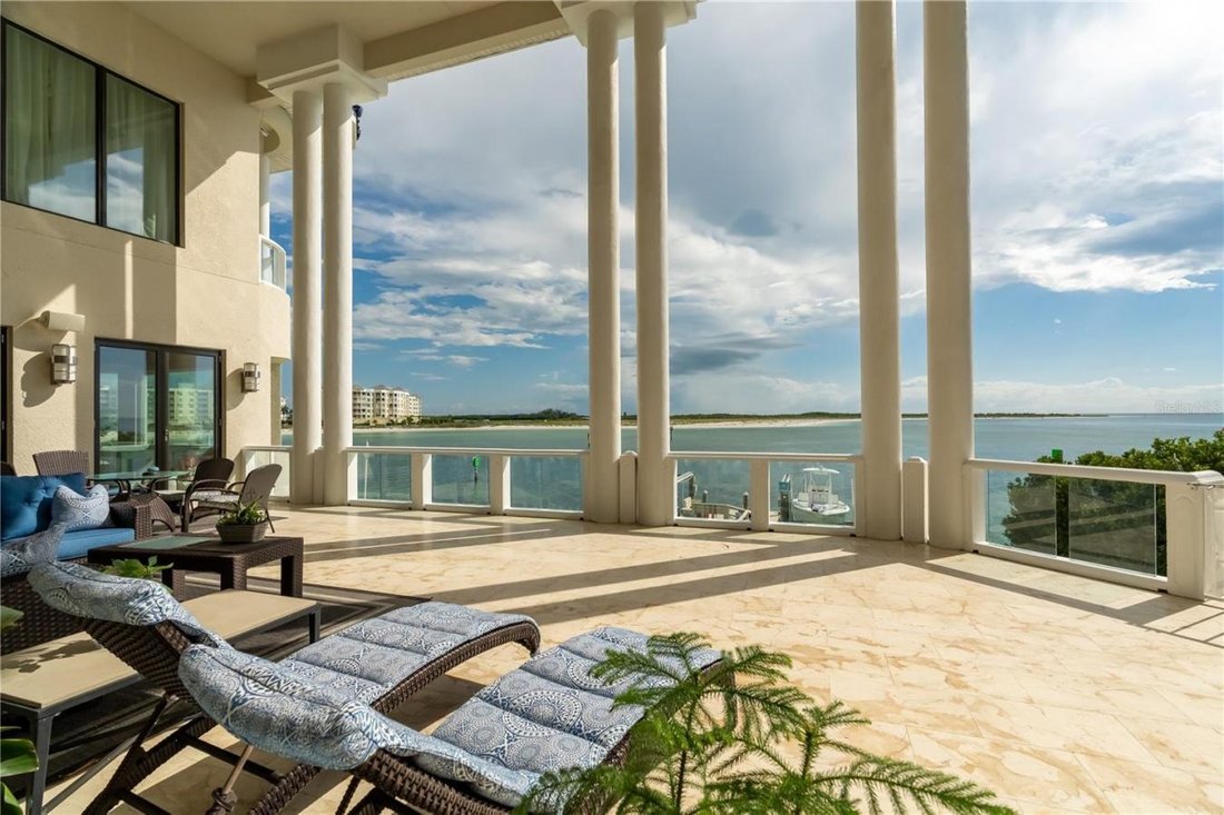 House in St. Petersburg, Florida, United States 1 - 16168946