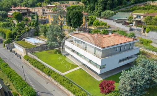 House in Historic Center, Brescia, Lombardy 1