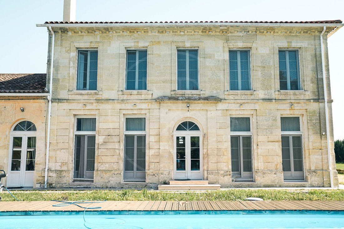 A Saint-Émilion Vineyard Château Reborn in Golden Light