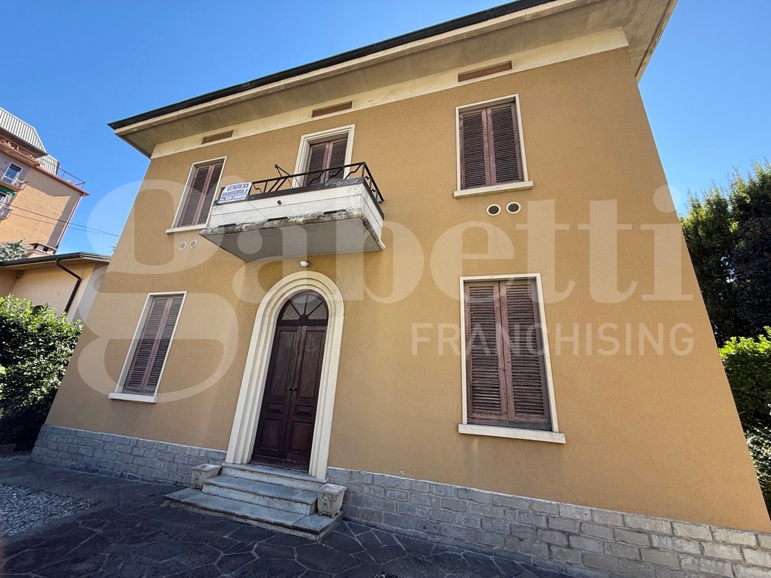 Villa in Erba, Lombardy, Italy 4 - 16172344