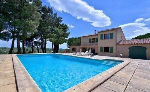 Château Avec Vignoble