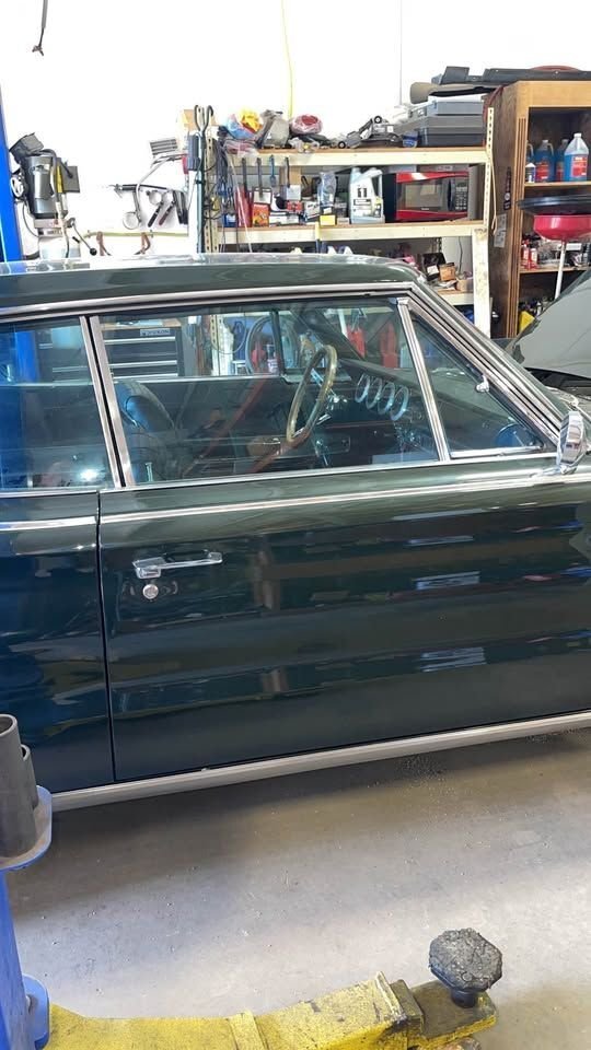 Coupe in Glendale, United States 4 - 16168907