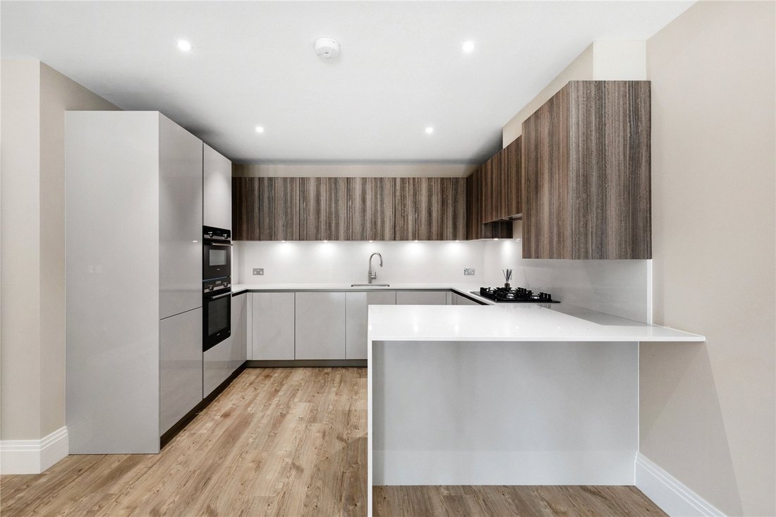 Apartment in Northwood, Hillingdon, England 3 - 16170633