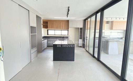 Haus in Nova Esplanada, São Paulo, Brasilien 1