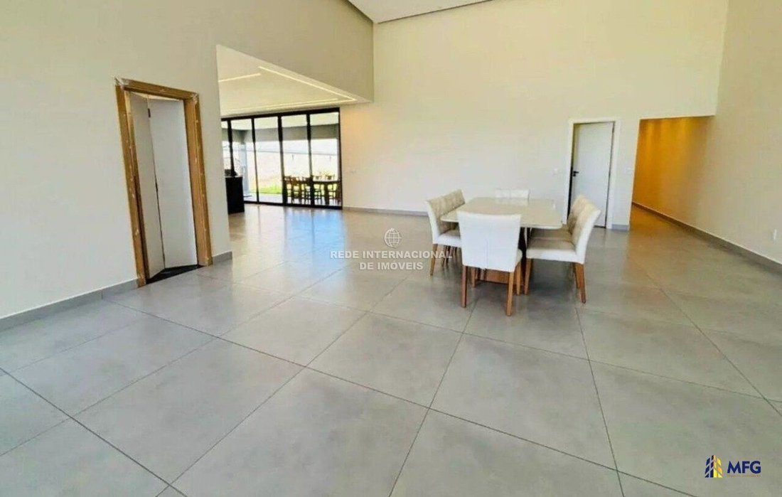 House in Salto de Pirapora, State of São Paulo, Brazil 4 - 16170290
