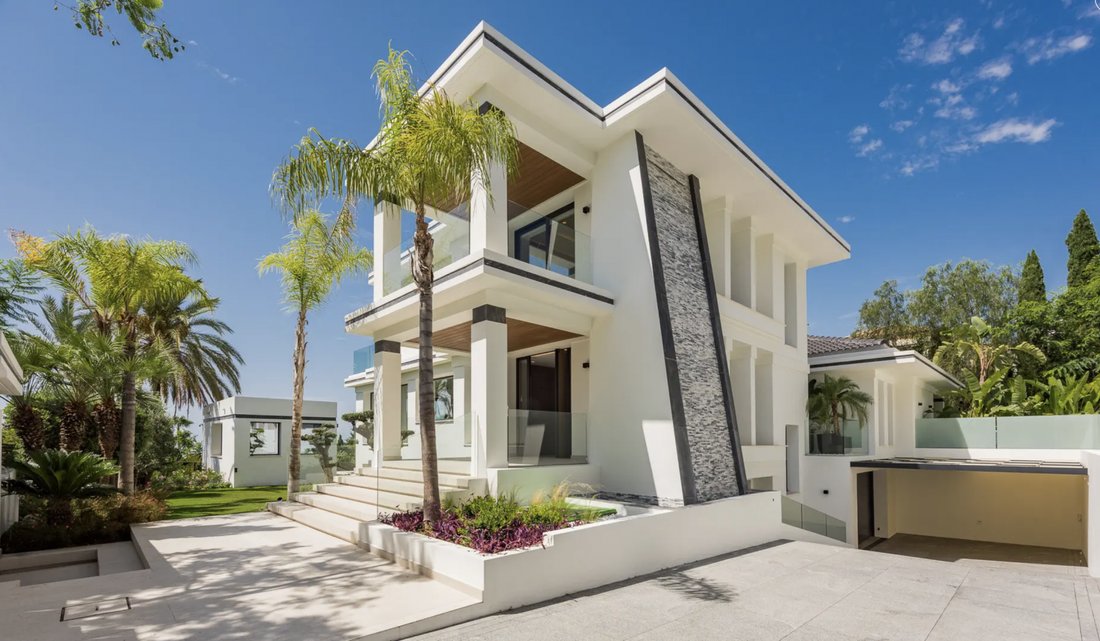 Villa in Cancelada, Estepona, Andalusia 3 - 16171478