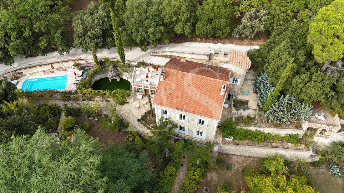Château des Rêves: A Provençal Sanctuary of Spa & Serenity in Nyons