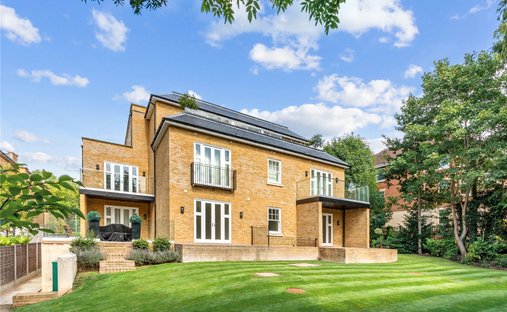 Apartment in Northwood, Hillingdon, England 1