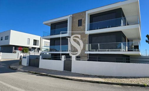 Villa in Charneca de Caparica und Sobreda, Setúbal Municipality, Portugal 1