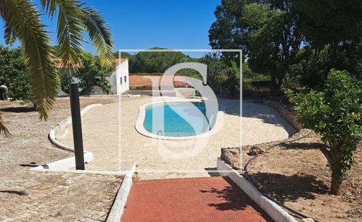 Villa in Porches, Algarve, Portugal 1