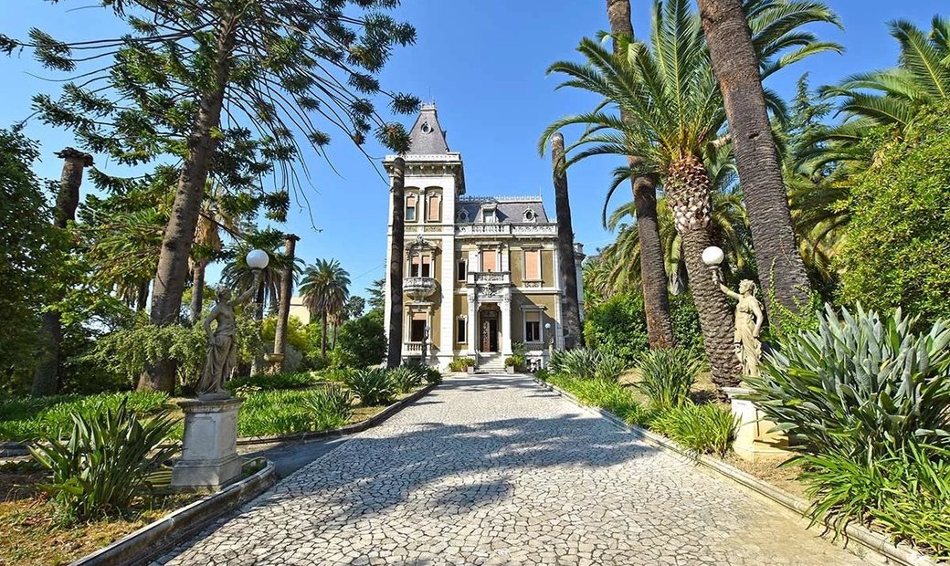 Castle for Sale in Sanremo, Italy