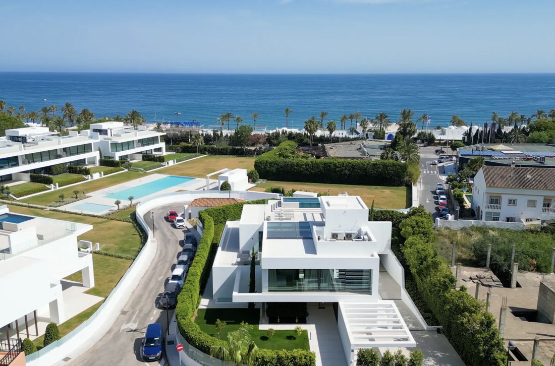 Villa in Golden Mile, Andalusia, Spain 1 - 16171225