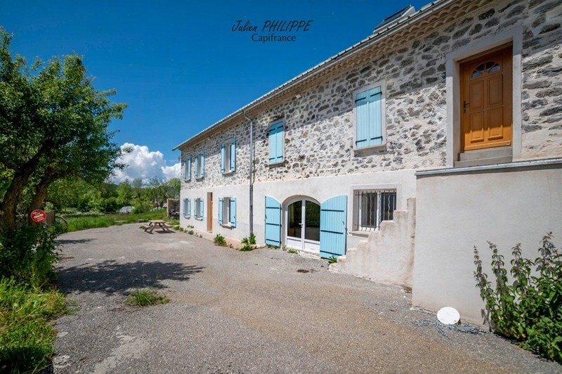 House in Ancelle, Provence-Alpes-Côte d'Azur, France 2 - 16147522