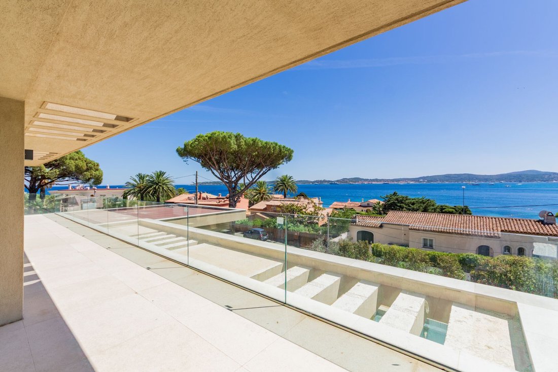 Villa in Ville-Les Saquedes-Le Bouillonnet, Sainte-Maxime, France 1 - 16171185
