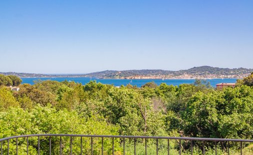 Villa in Grimaud, Provence-Alpes-Côte d'Azur, France 1