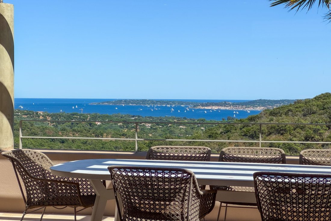Villa in Grimaud, Provence-Alpes-Côte d'Azur, Frankreich 1 - 16171307