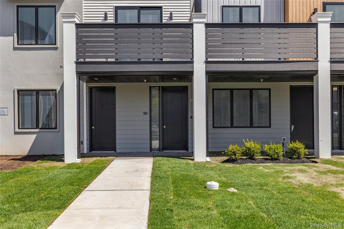 Condo in Spring Valley, New York, United States 3 - 16173253