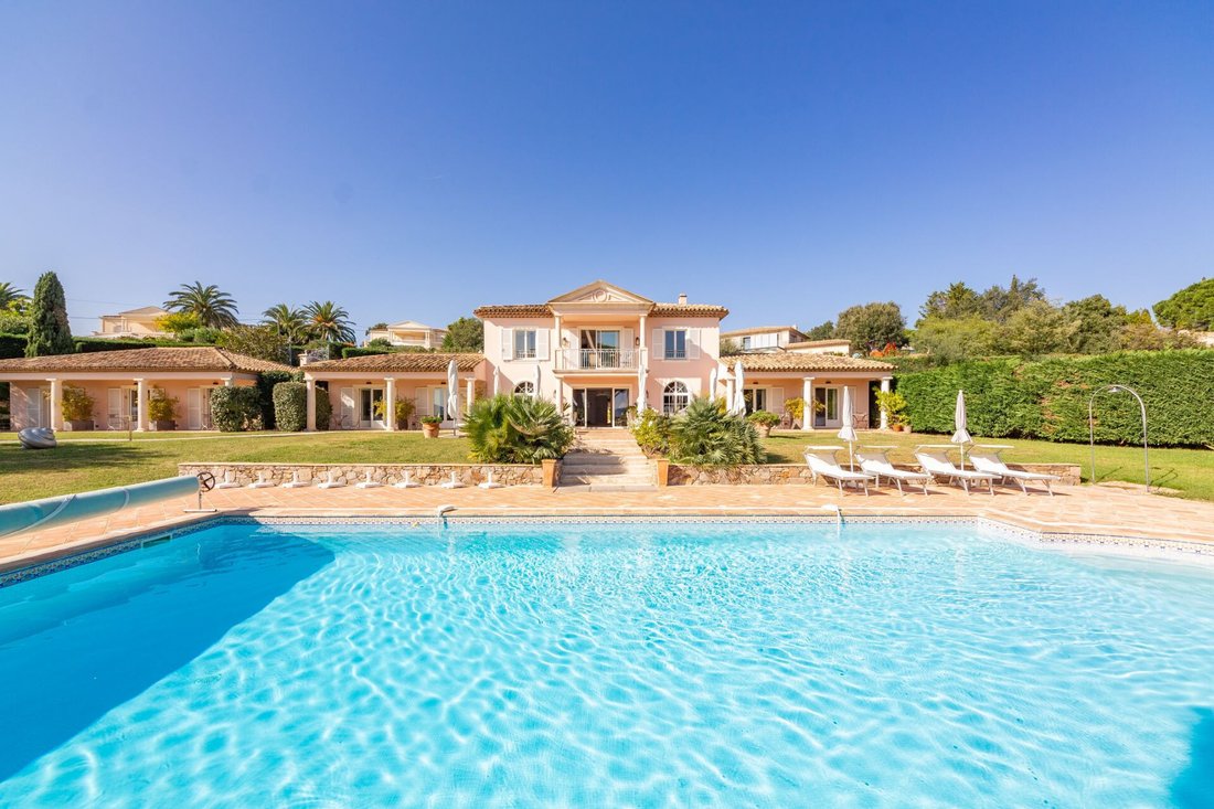 Villa in Grimaud, Provence-Alpes-Côte d'Azur, France 3 - 16171182