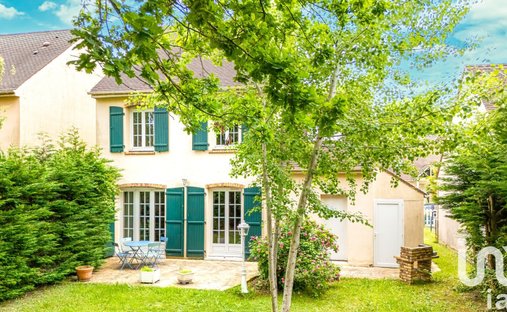 House in Boissy-Saint-Leger, Ile-de-France, France 1