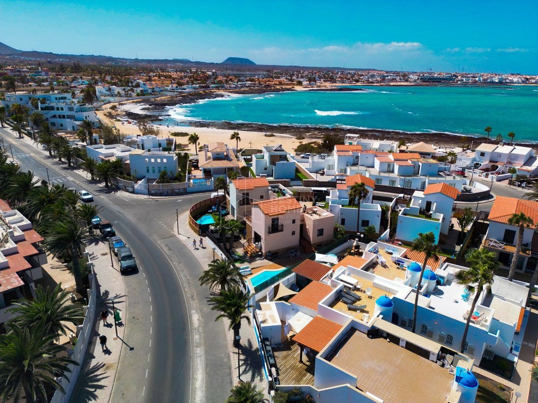 Villa in La Oliva, Canary Islands, Spain 2 - 16172210