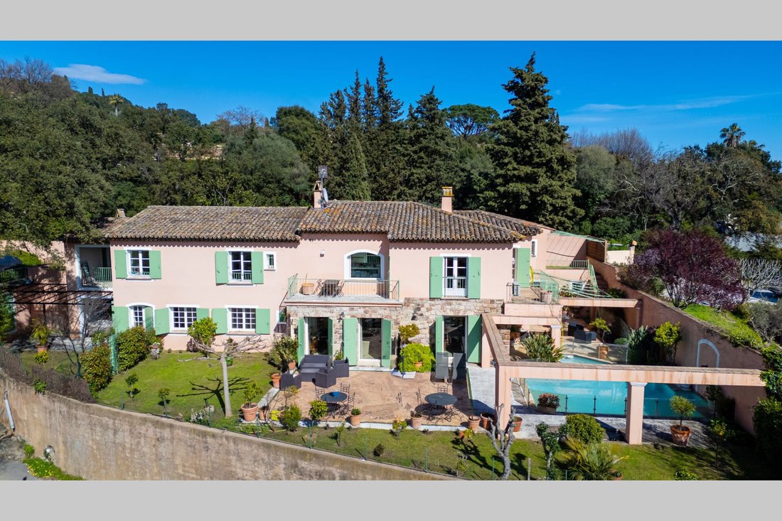 Villa in Grimaud, Provence-Alpes-Côte d'Azur, France 1 - 16171330