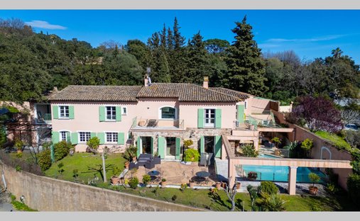 Villa in Grimaud, Provence-Alpes-Côte d'Azur, France 1