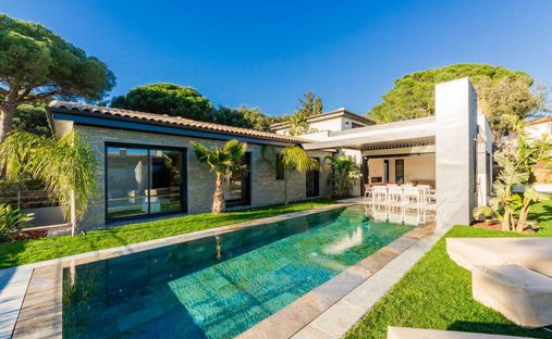 Villa in Nartelle-Noyer-Bellevue-bd des Sardinaux, Sainte-Maxime, France 1