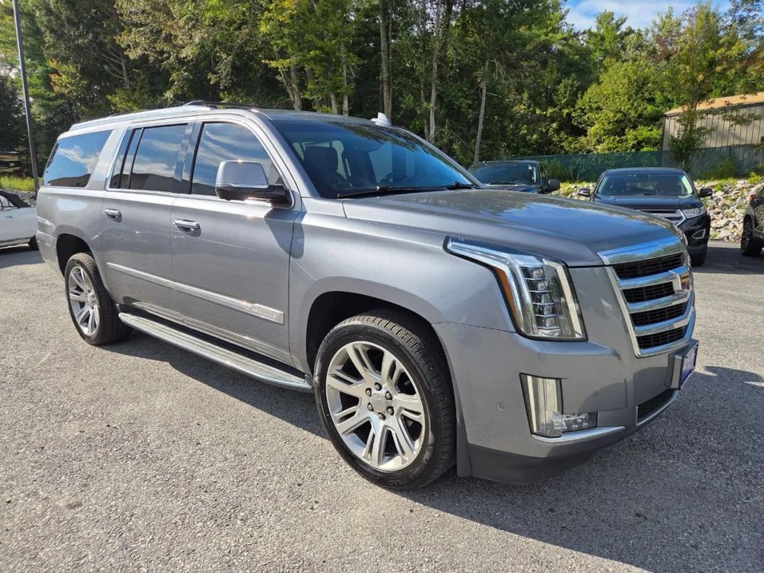 Suv in Charlton, MA, United States 1 - 16171540