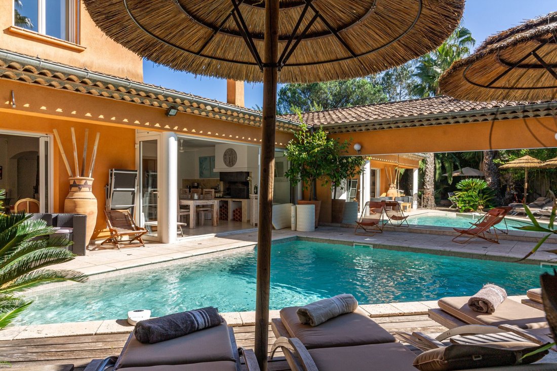 Villa in Ville-Les Saquedes-Le Bouillonnet, Sainte-Maxime, France 3 - 16171325