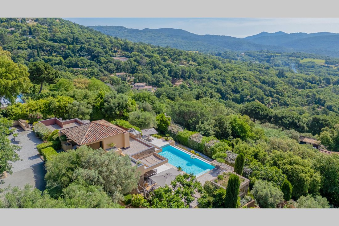 Villa in La Garde-Freinet, Provence-Alpes-Côte d'Azur, France 3 - 16171407