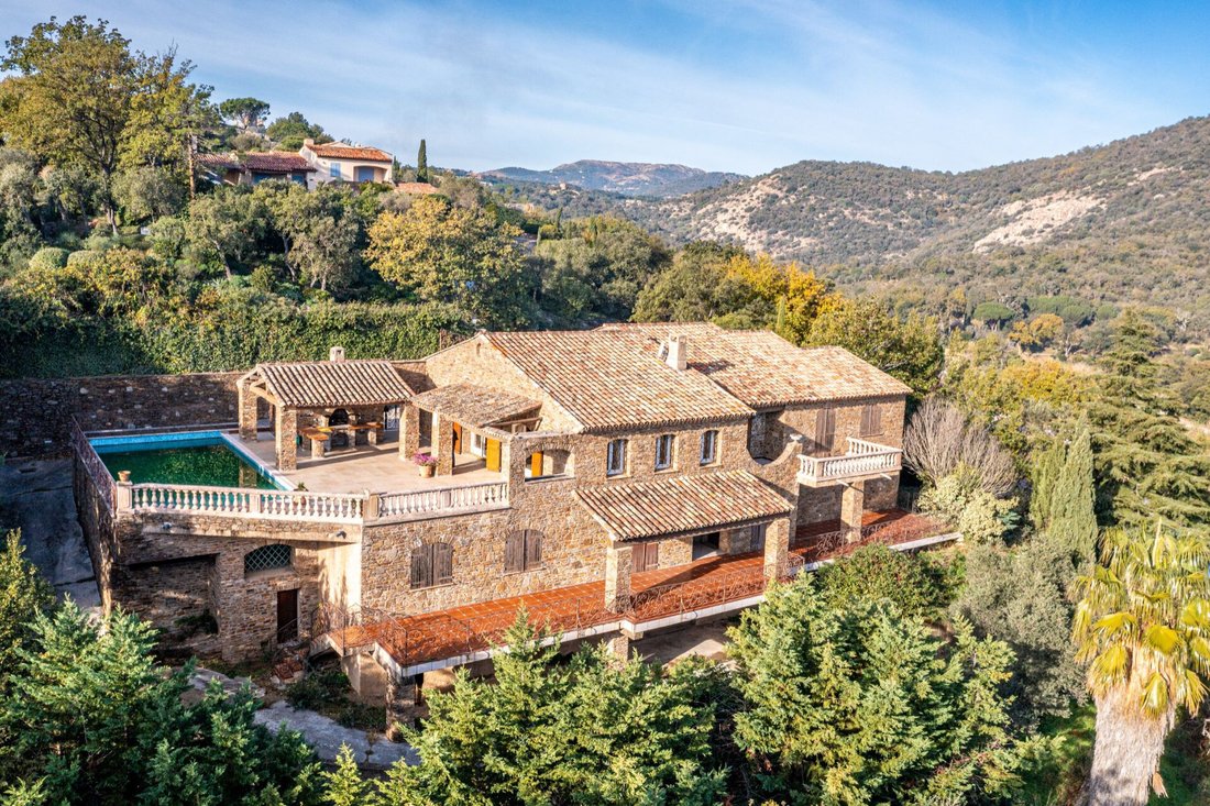 Villa in Grimaud, Provence-Alpes-Côte d'Azur, France 1 - 16171222