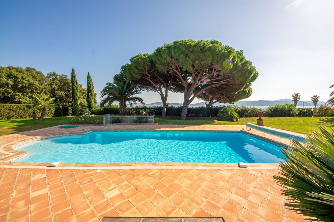 Villa in Grimaud, Provence-Alpes-Côte d'Azur, France 2 - 16171182